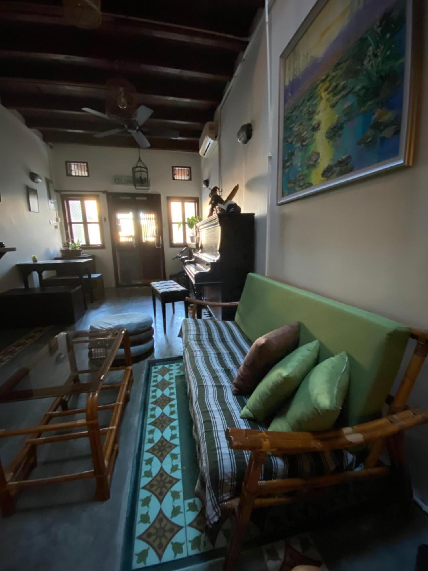 Homs Female Hostel George Town  Kültér fotó